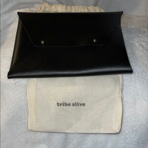 Tribe Alive Black Simple Envelope Clutch - DustBag